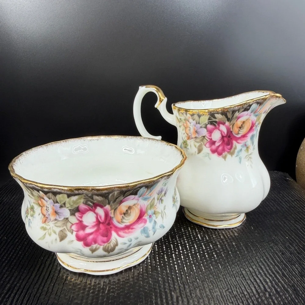 Royal Albert Autumn Roses Creamer &‎ Sugar Bowl Set Bone China Gold Trim England